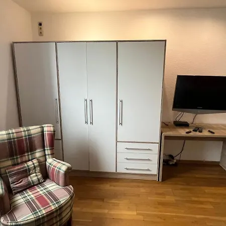Apartman An Der Duesseldorfer Grenze - Top-anbindung Messe, Arena & Airport *